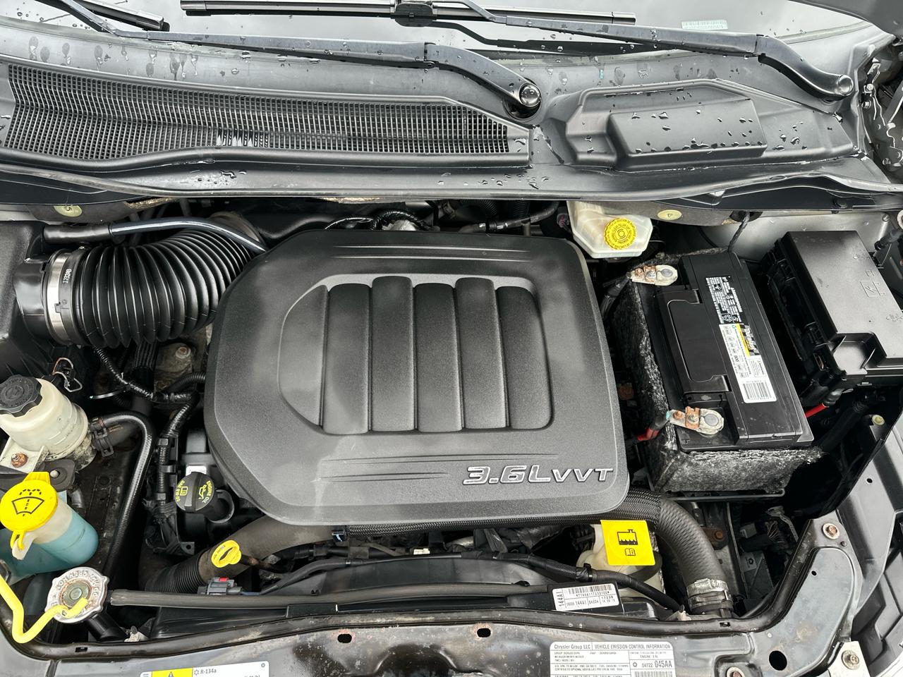 Chrysler Town & Country 4dr Wgn Touring-L 2013