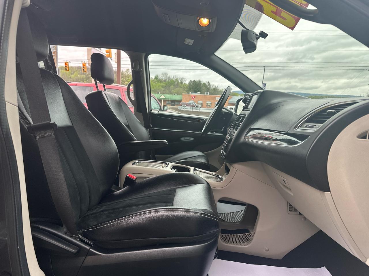 Dodge Grand Caravan SXT Wagon 2018