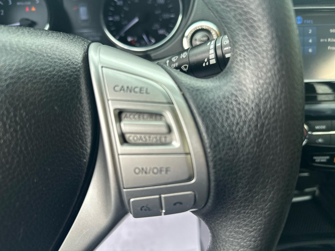 Nissan Rogue AWD 4dr SV 2016