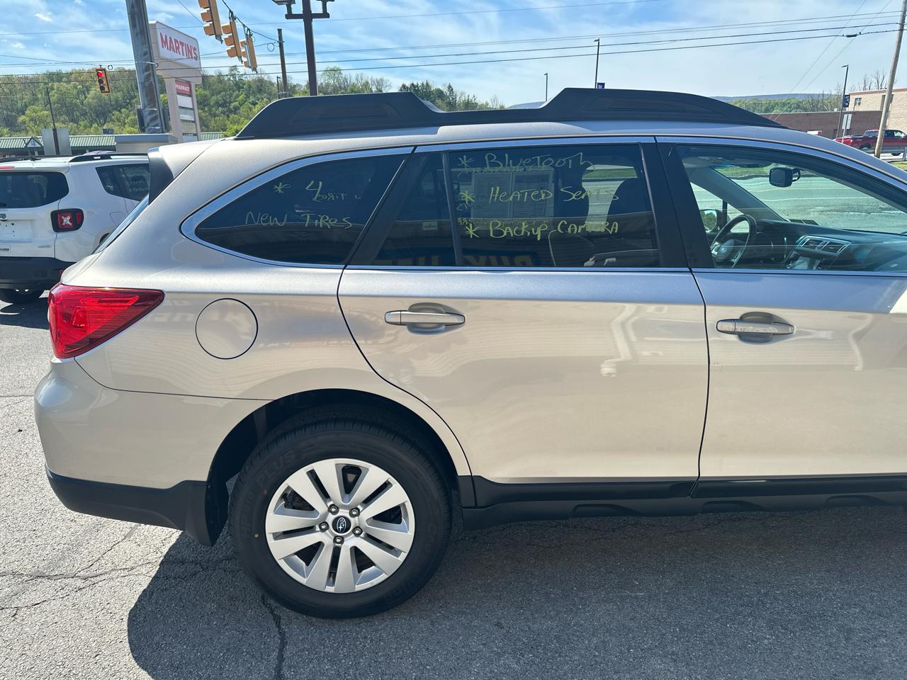 Subaru Outback 4dr Wgn 2.5i Premium PZEV 2015