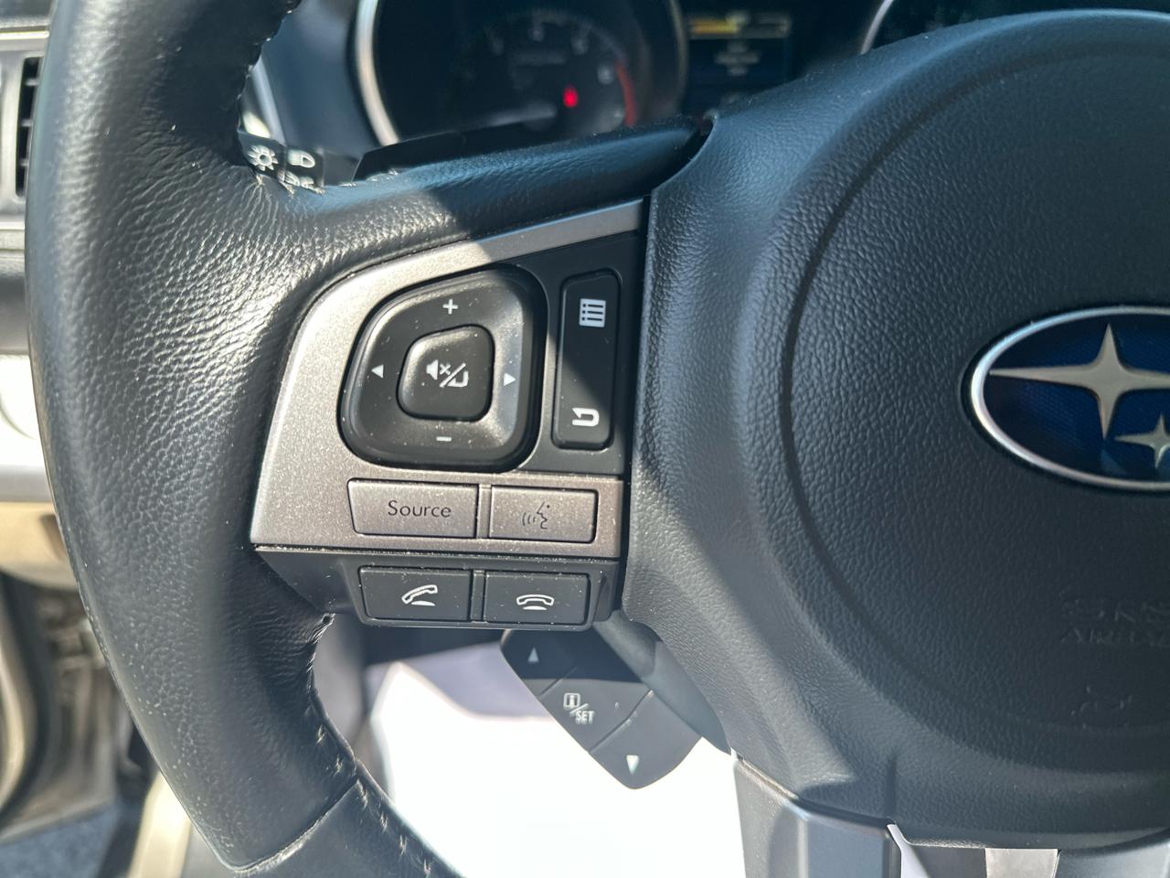 Subaru Outback 4dr Wgn 2.5i Premium PZEV 2015