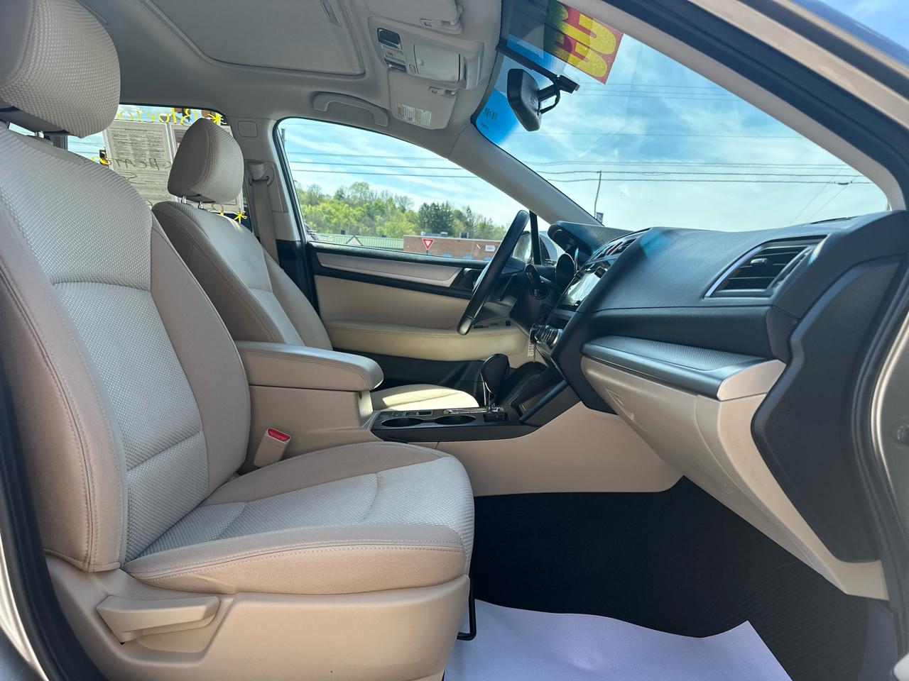 Subaru Outback 4dr Wgn 2.5i Premium PZEV 2015