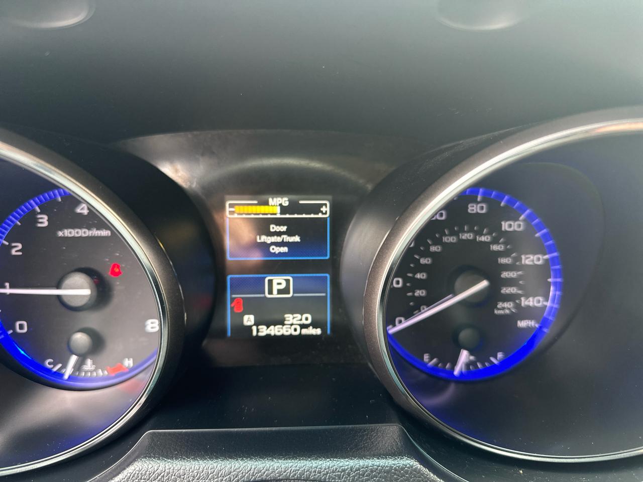 Subaru Legacy 4dr Sdn 2.5i Limited PZEV 2015