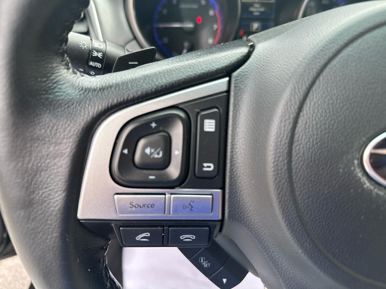 Subaru Legacy 4dr Sdn 2.5i Limited PZEV 2015