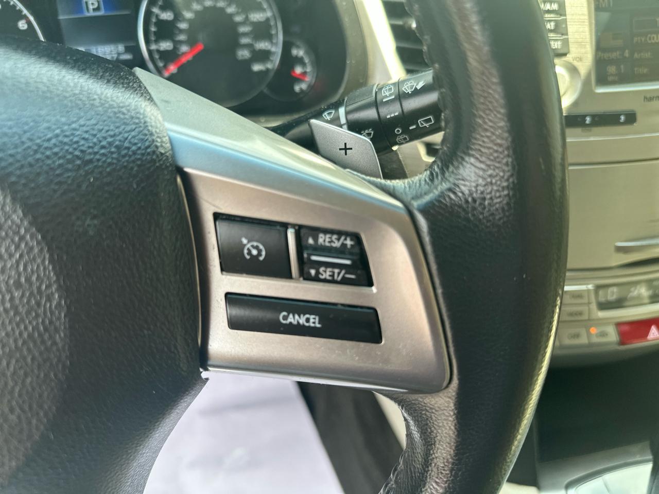Subaru Outback 4dr Wgn H4 Auto 2.5i Limited 2014