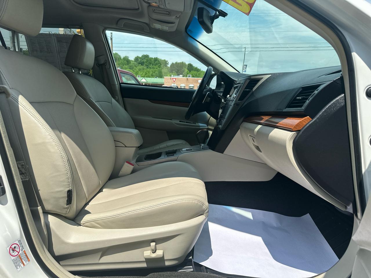 Subaru Outback 4dr Wgn H4 Auto 2.5i Limited 2014