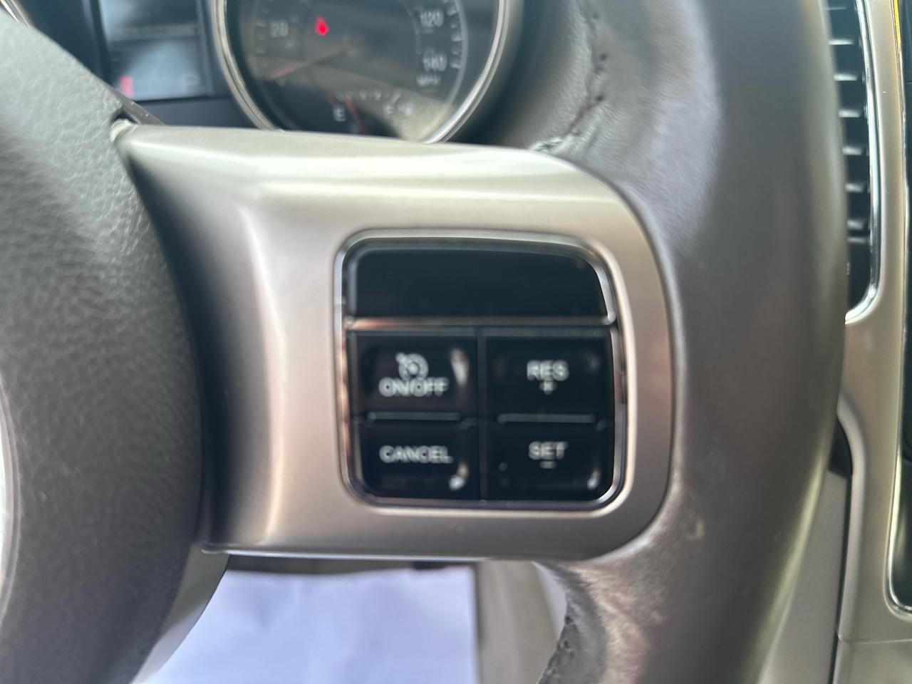 Jeep Grand Cherokee 4WD 4dr Laredo 2011