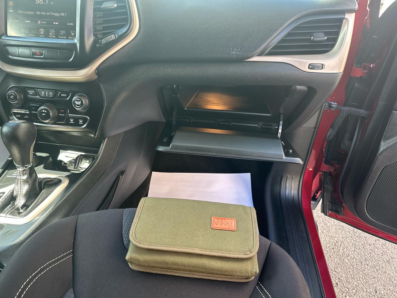 Jeep Cherokee 4WD 4dr Latitude 2015