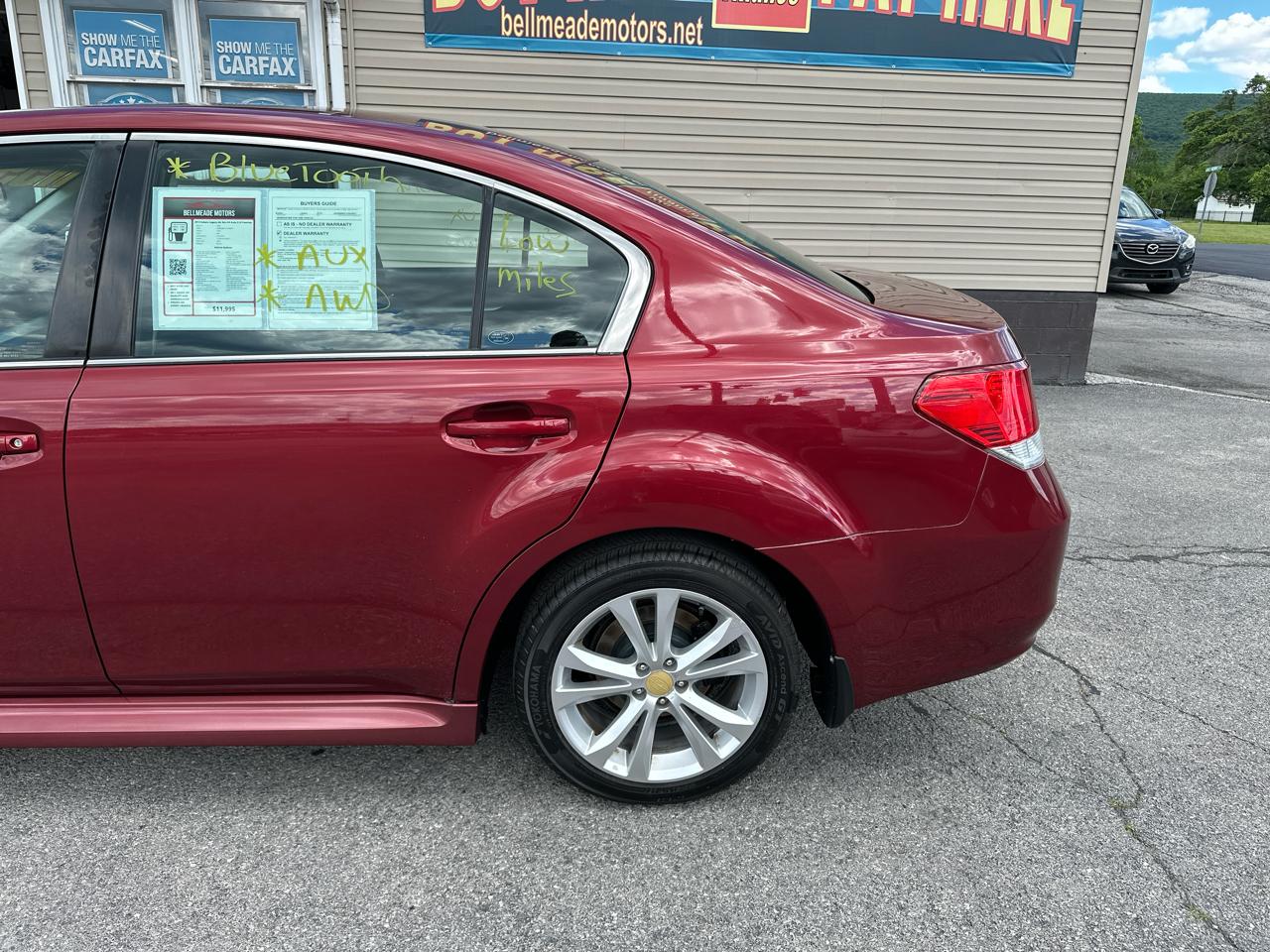 Subaru Legacy 4dr Sdn H4 Auto 2.5i Premium 2013