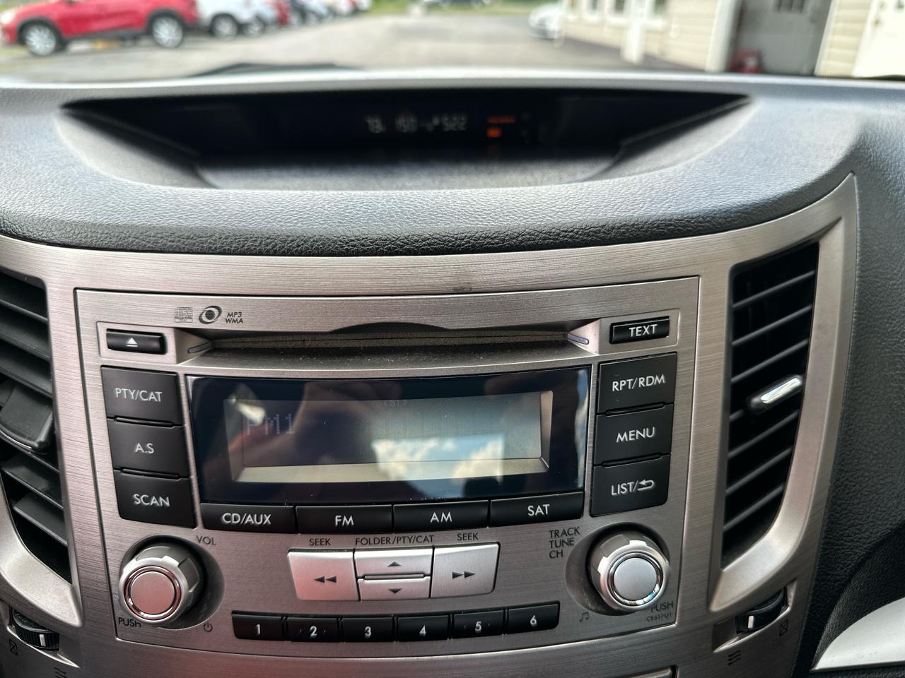 Subaru Legacy 4dr Sdn H4 Auto 2.5i Premium 2013
