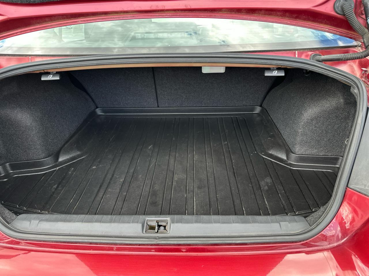 Subaru Legacy 4dr Sdn H4 Auto 2.5i Premium 2013