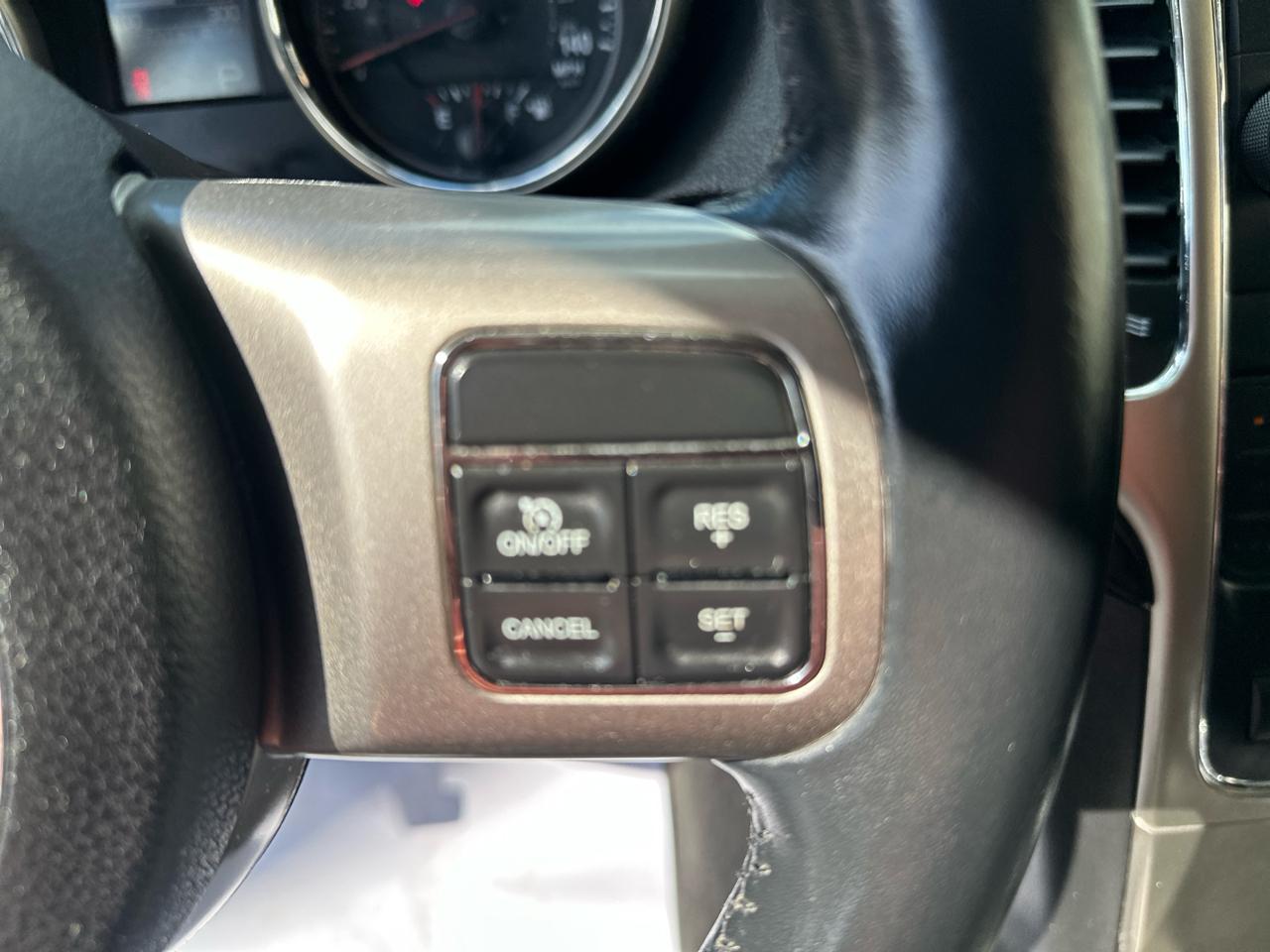 Jeep Grand Cherokee 4WD 4dr Laredo 2013