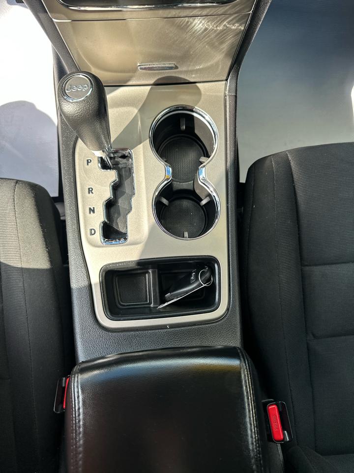Jeep Grand Cherokee 4WD 4dr Laredo 2013