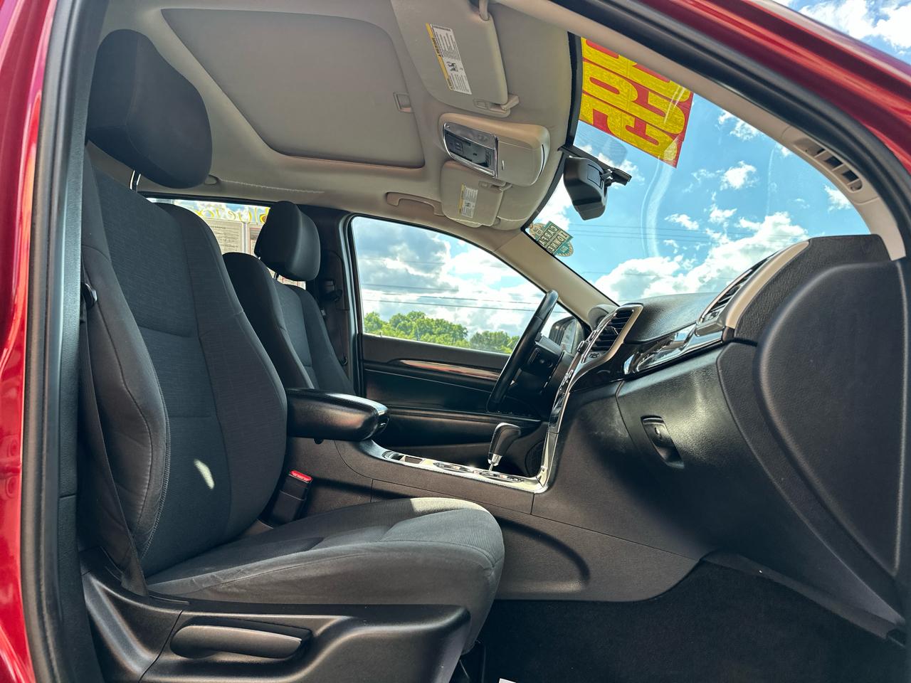Jeep Grand Cherokee 4WD 4dr Laredo 2013