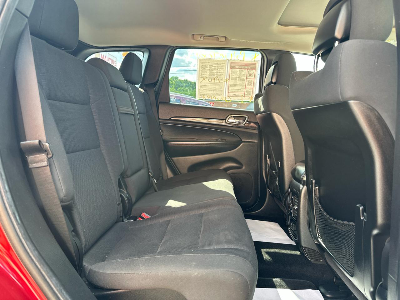 Jeep Grand Cherokee 4WD 4dr Laredo 2013