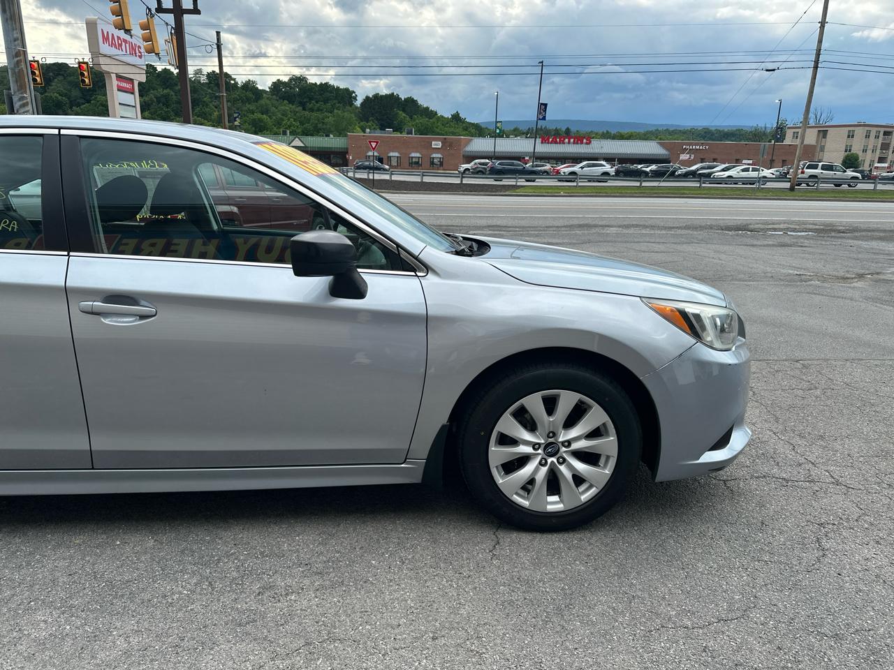Subaru Legacy 4dr Sdn 2.5i Premium PZEV 2015