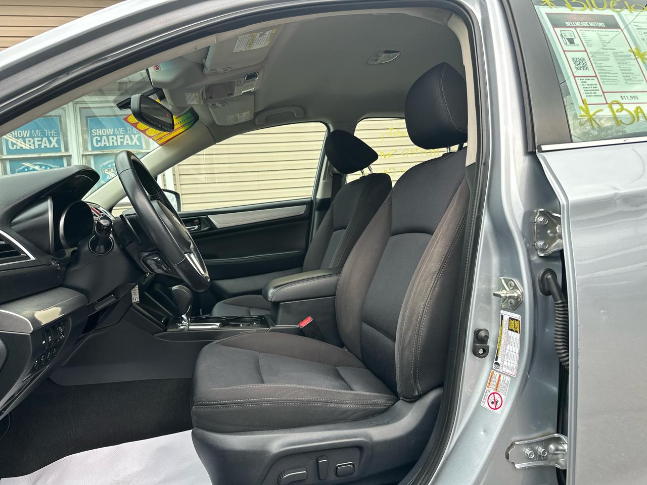 Subaru Legacy 4dr Sdn 2.5i Premium PZEV 2015