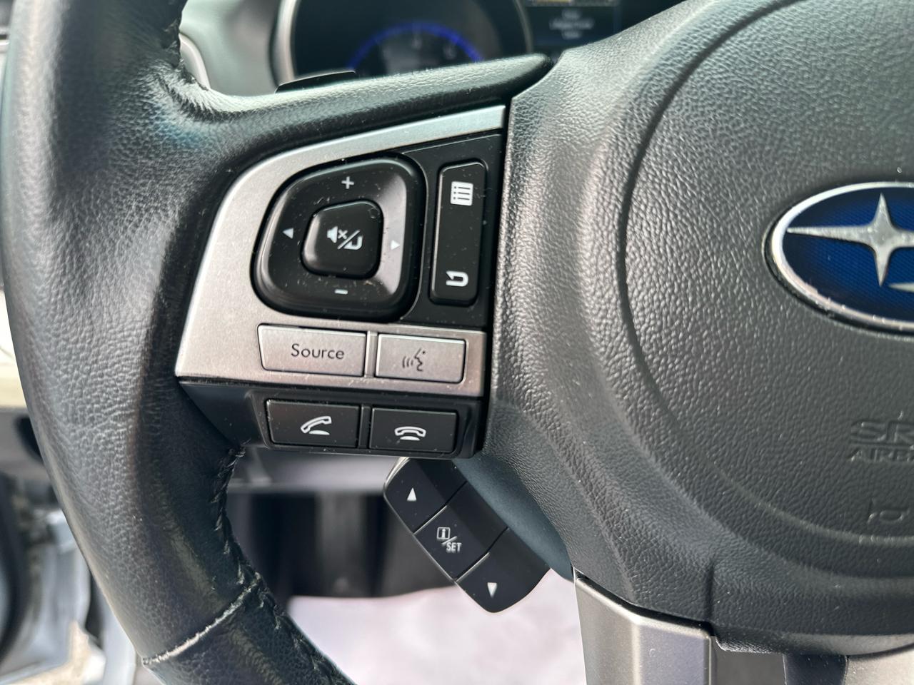 Subaru Legacy 4dr Sdn 2.5i Premium PZEV 2015