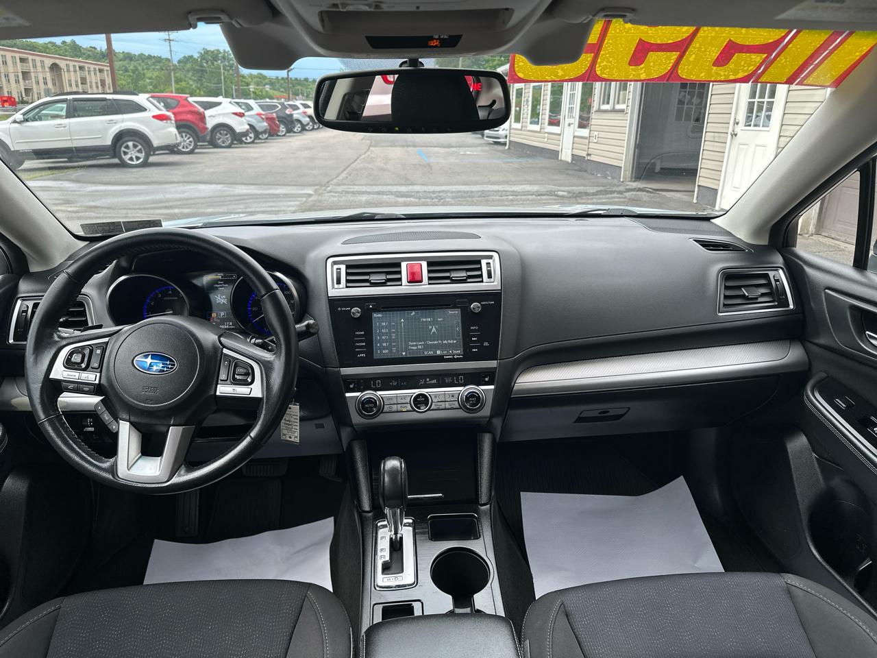 Subaru Legacy 4dr Sdn 2.5i Premium PZEV 2015