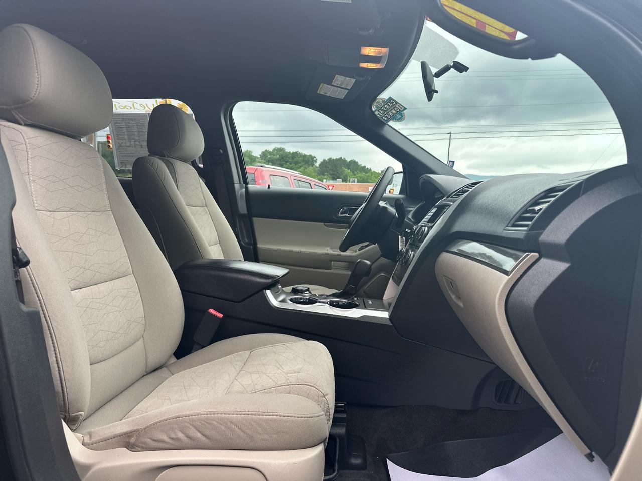 Ford Explorer 4WD 4dr Base 2015