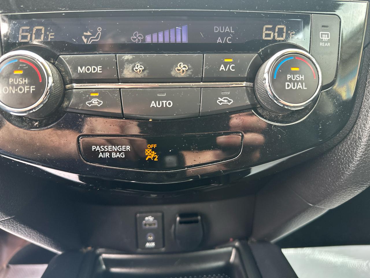 Nissan Rogue AWD SV 2017