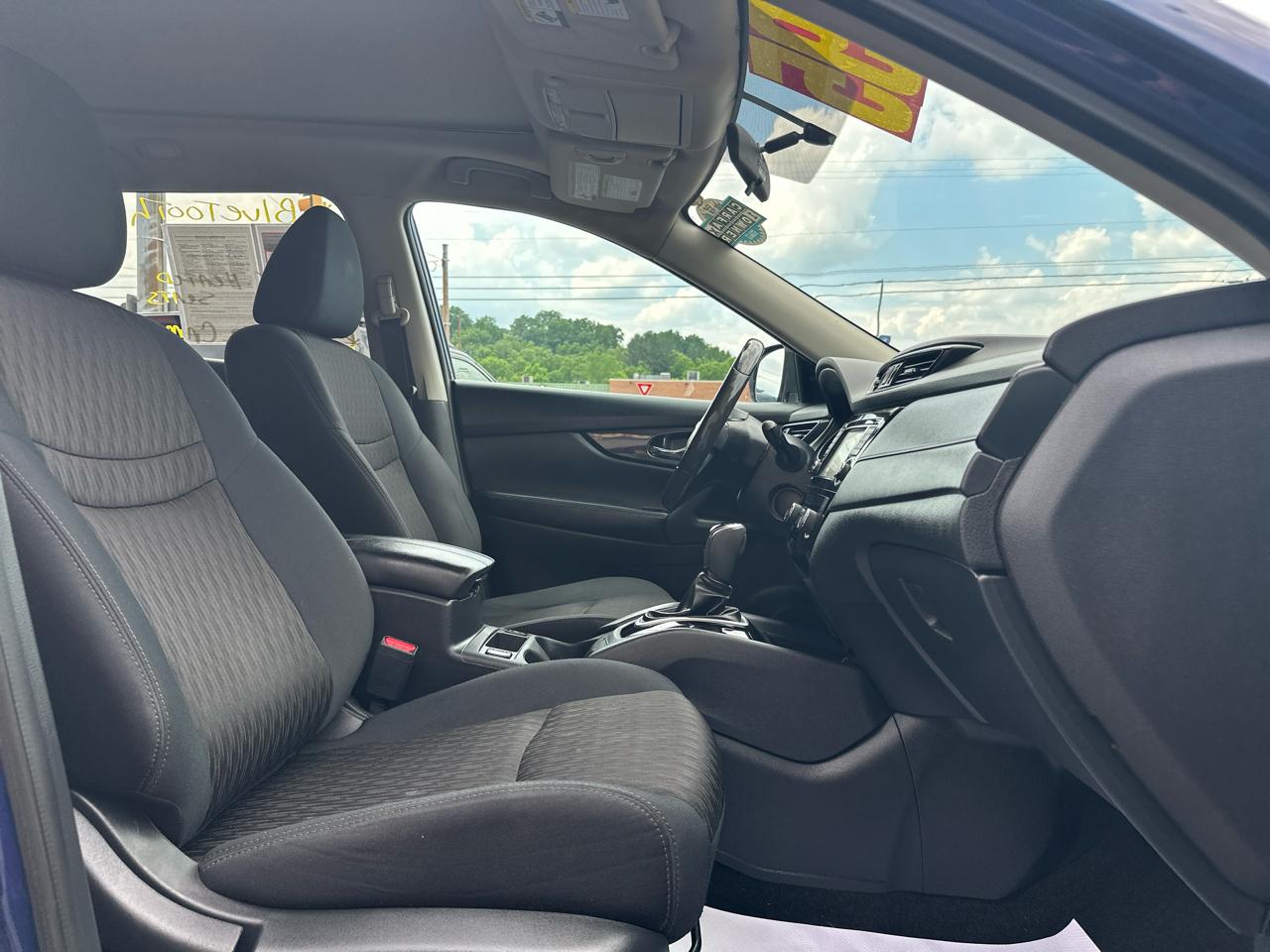 Nissan Rogue AWD SV 2017