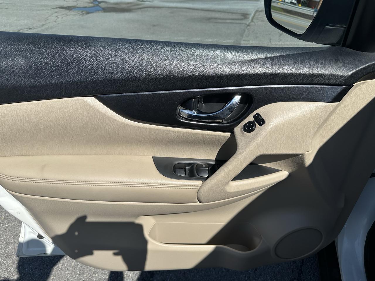 Nissan Rogue AWD SV 2017