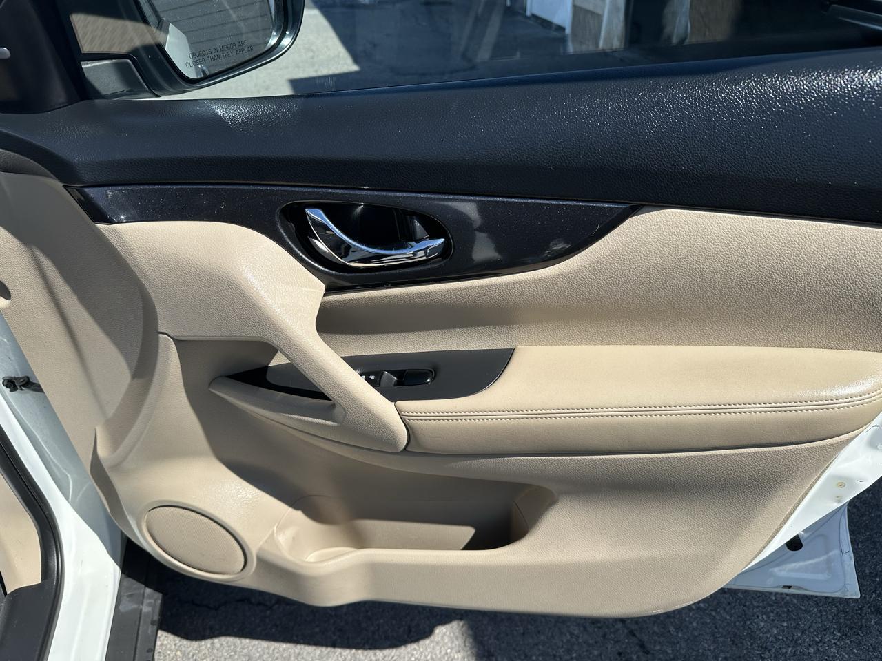 Nissan Rogue AWD SV 2017