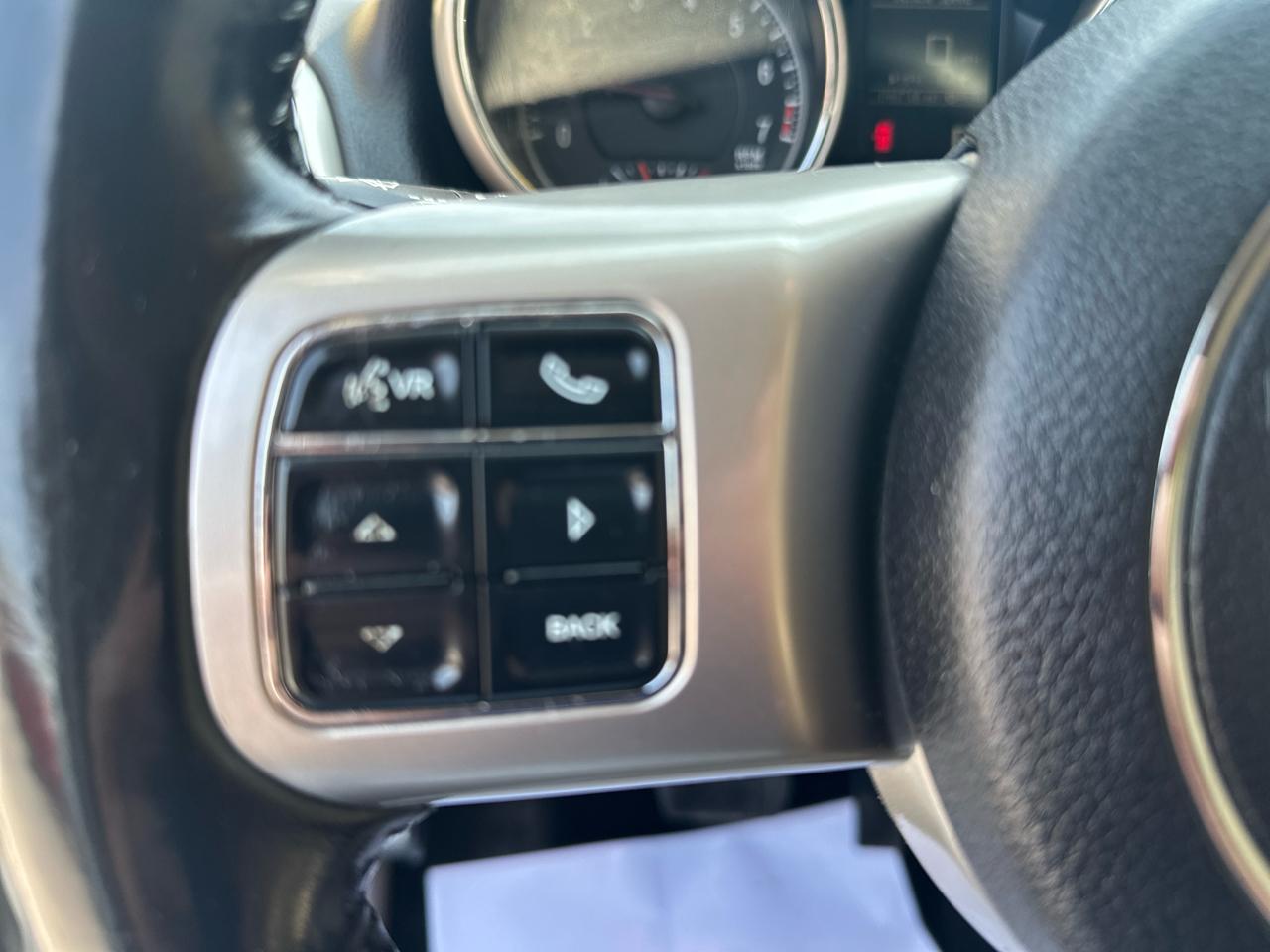 Jeep Grand Cherokee 4WD 4dr Limited 2011