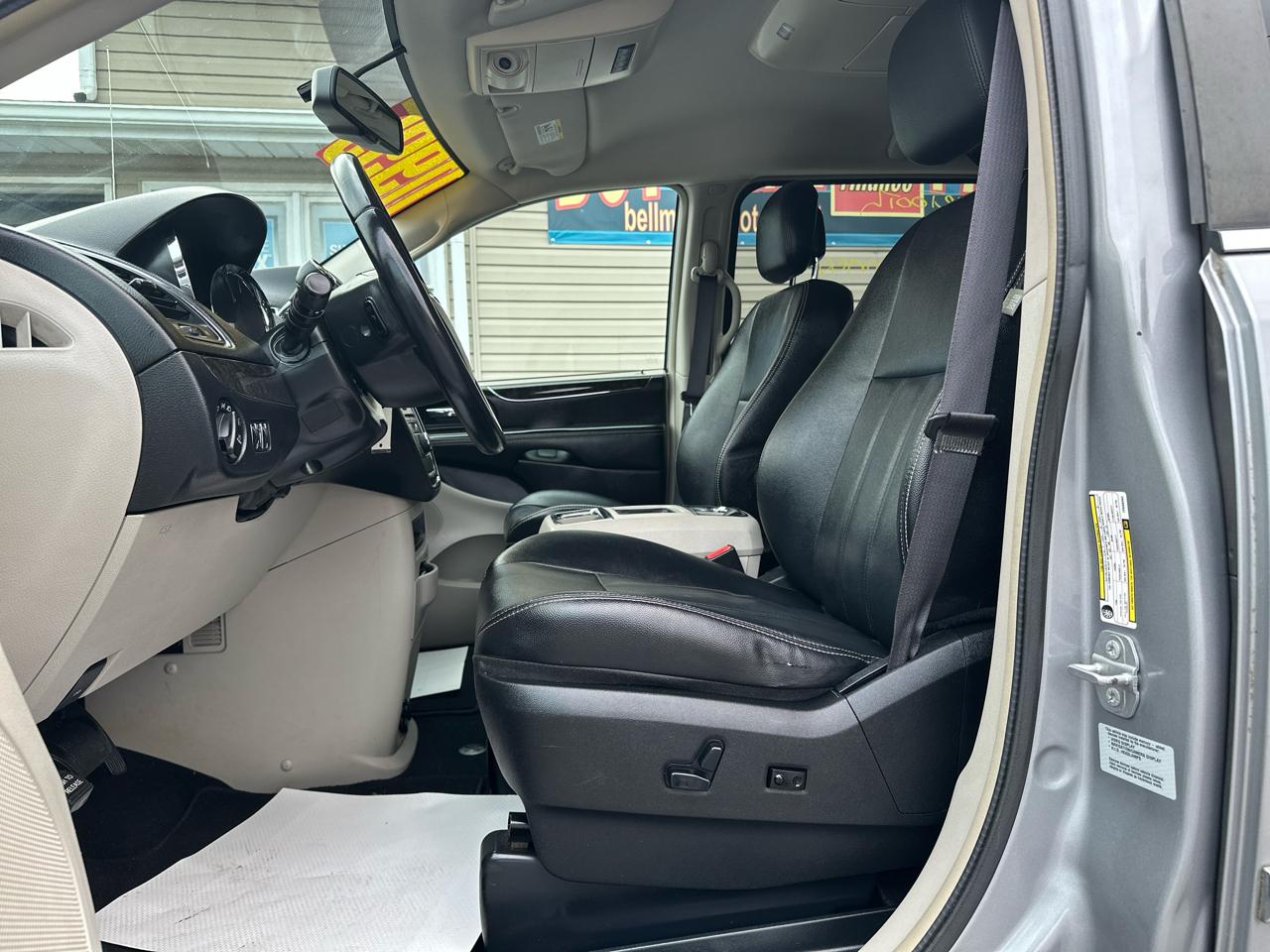 Chrysler Town & Country 4dr Wgn Touring 2015