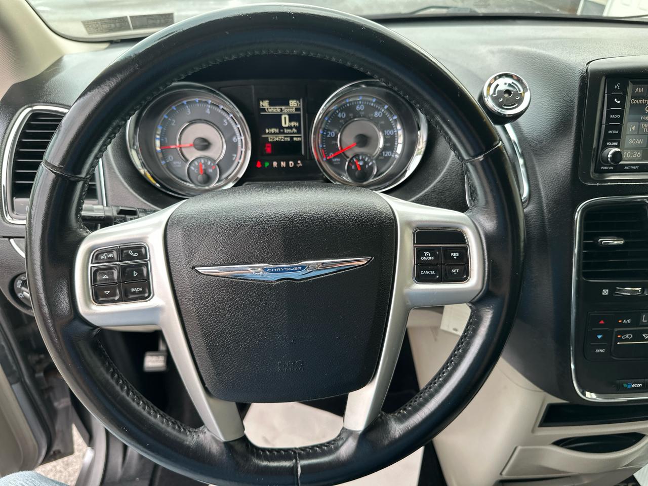 Chrysler Town & Country 4dr Wgn Touring 2015