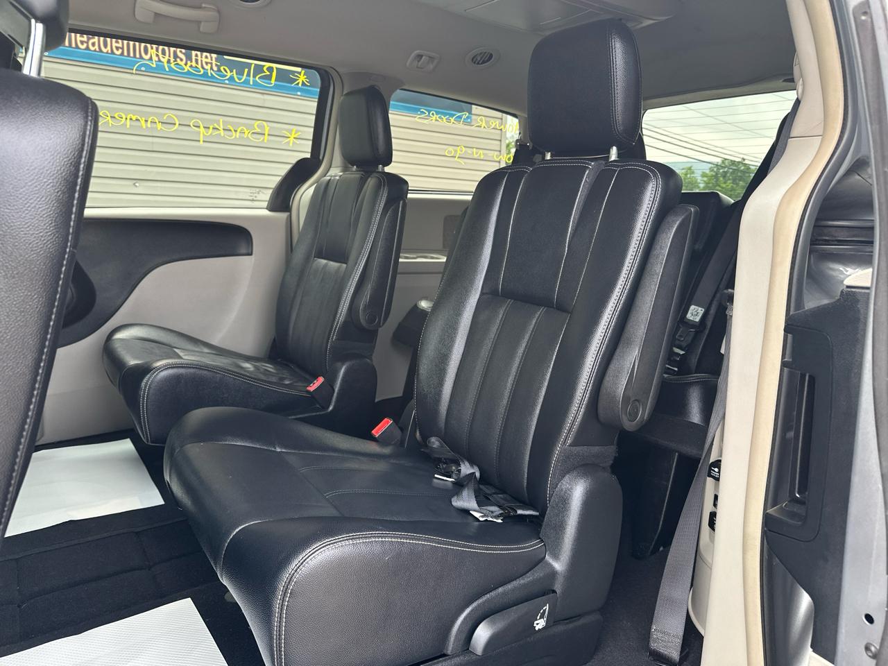 Chrysler Town & Country 4dr Wgn Touring 2015