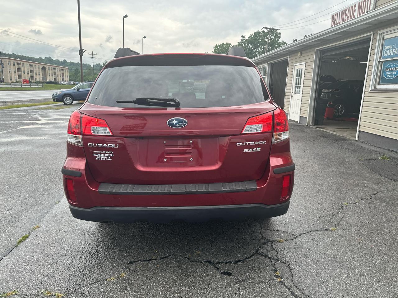 Subaru Outback 4dr Wgn H4 Auto 2.5i Premium 2012