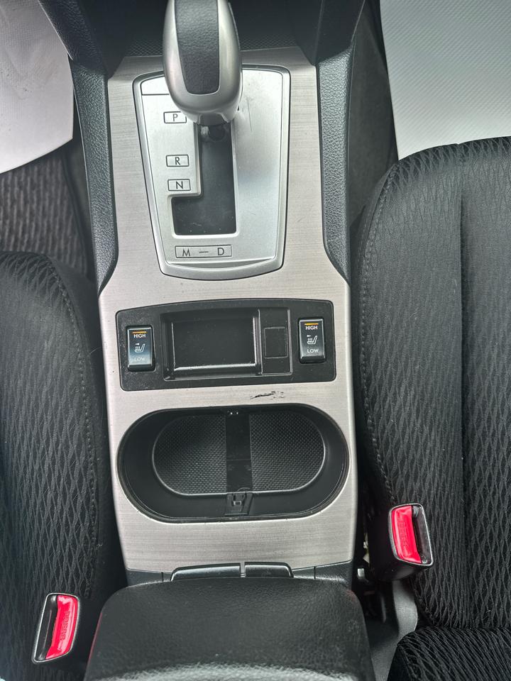 Subaru Outback 4dr Wgn H4 Auto 2.5i Premium 2012