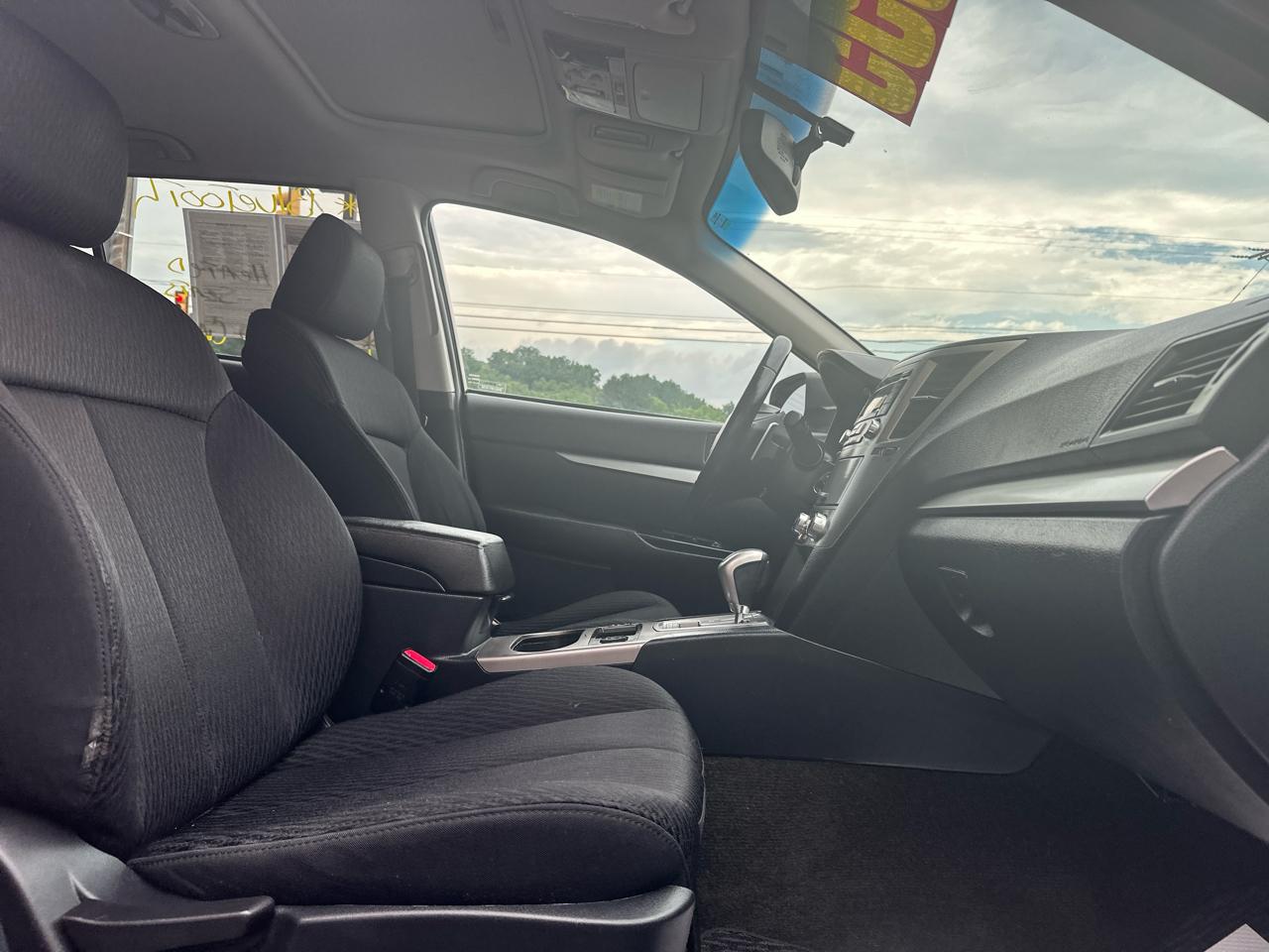 Subaru Outback 4dr Wgn H4 Auto 2.5i Premium 2012