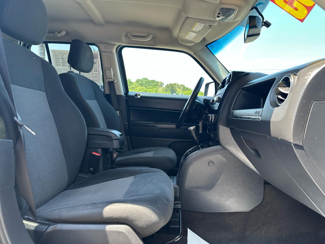 Jeep Patriot 4WD 4dr Latitude 2015