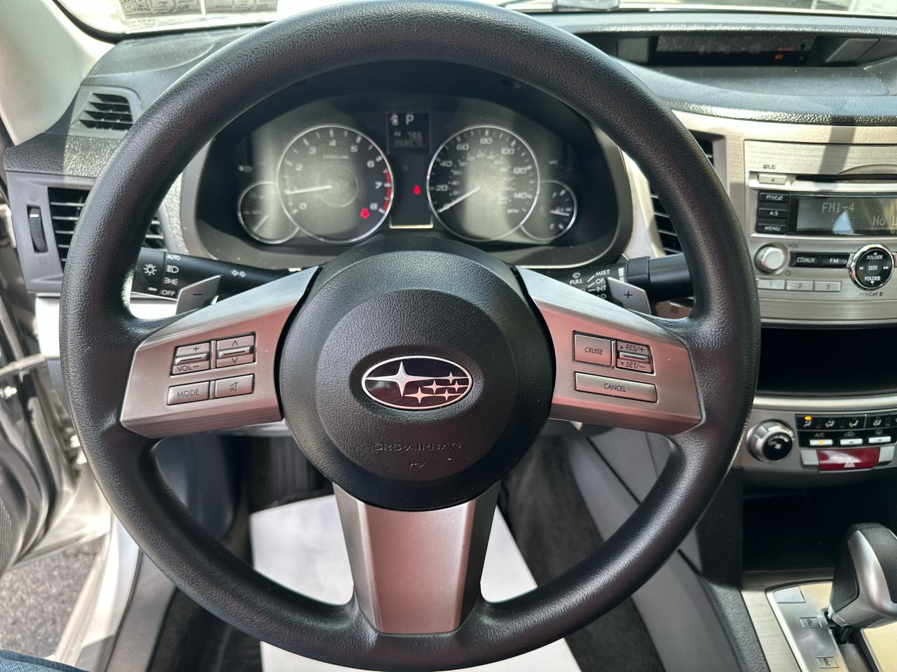 Subaru Legacy 4dr Sdn H4 Auto 2.5i 2011