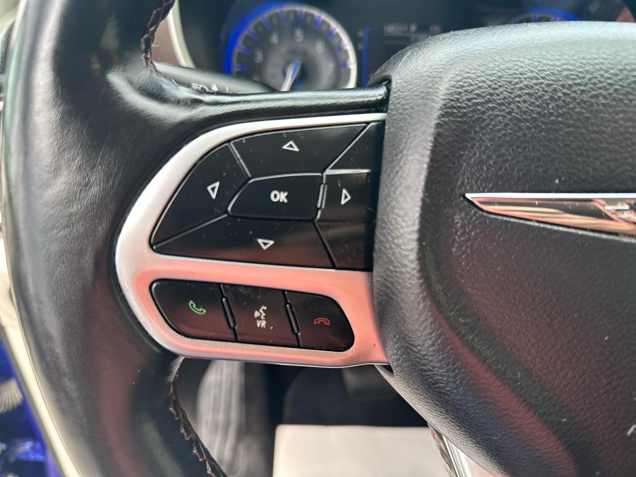 Chrysler Pacifica Touring L FWD 2019