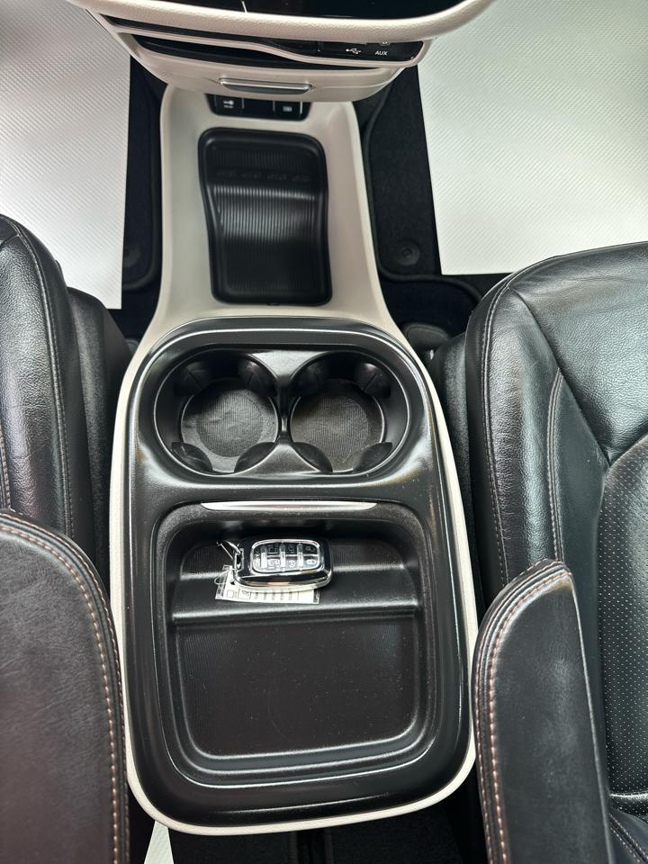 Chrysler Pacifica Touring L FWD 2019