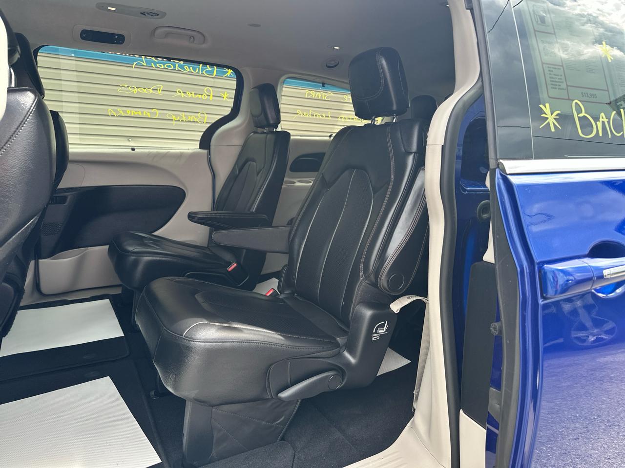 Chrysler Pacifica Touring L FWD 2019