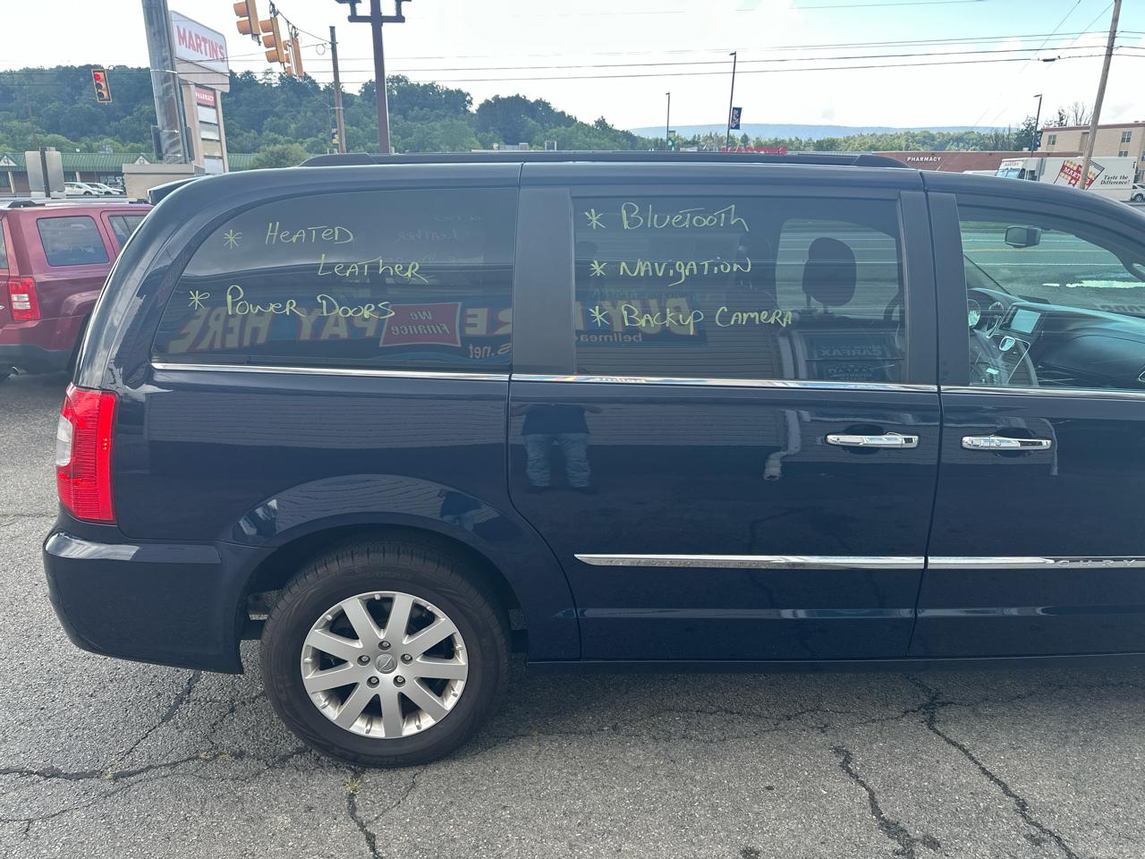 Chrysler Town & Country 4dr Wgn Touring 2016