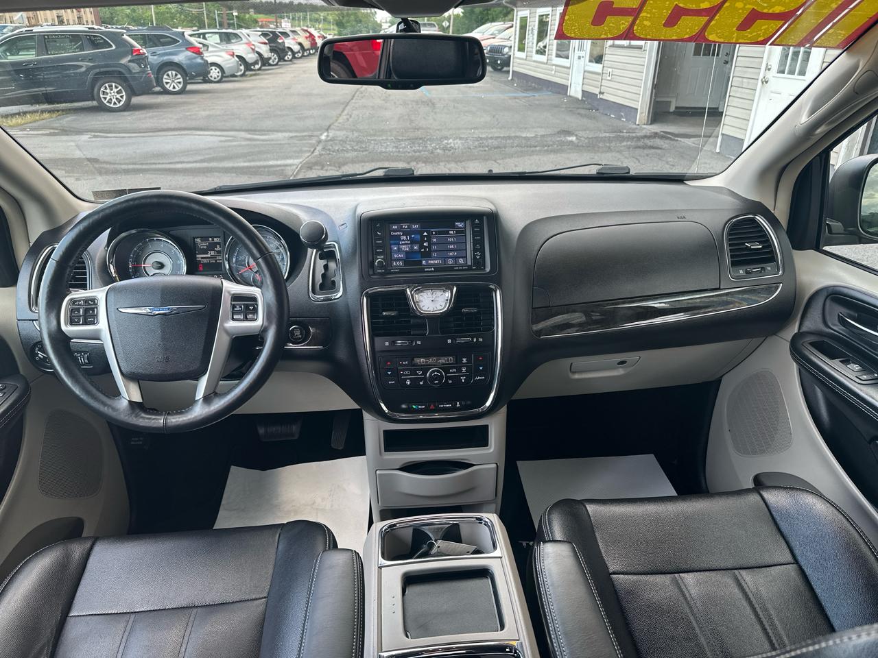 Chrysler Town & Country 4dr Wgn Touring 2016