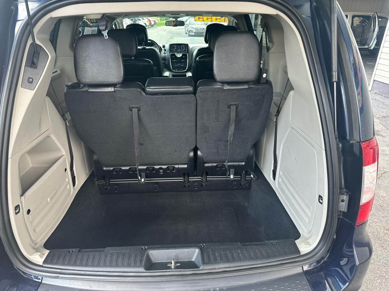 Chrysler Town & Country 4dr Wgn Touring 2016