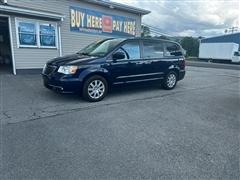 2016 Chrysler Town & Country 
