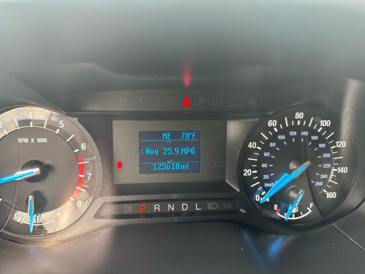 Ford Fusion S FWD 2017