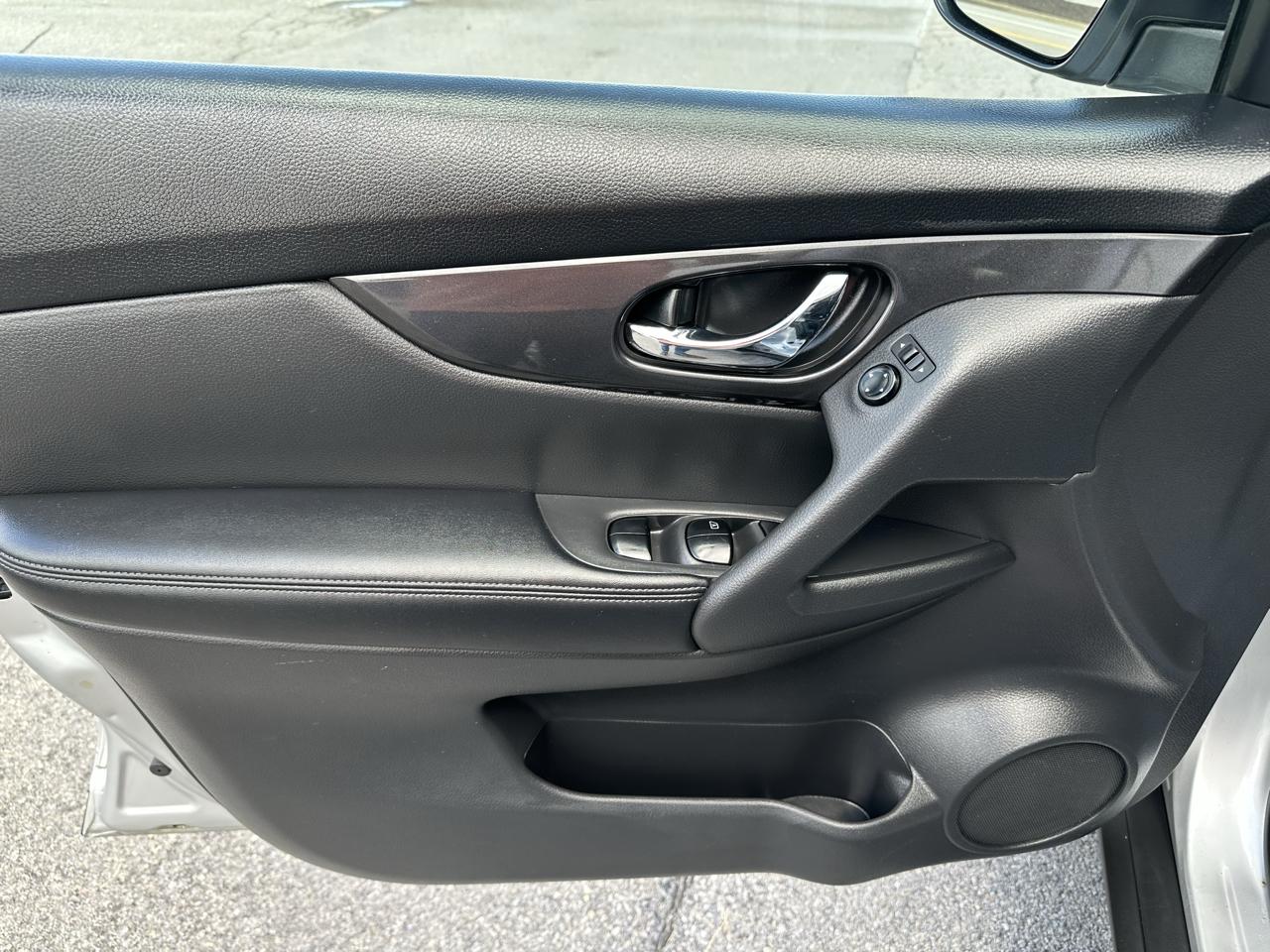 Nissan Rogue AWD SV 2017