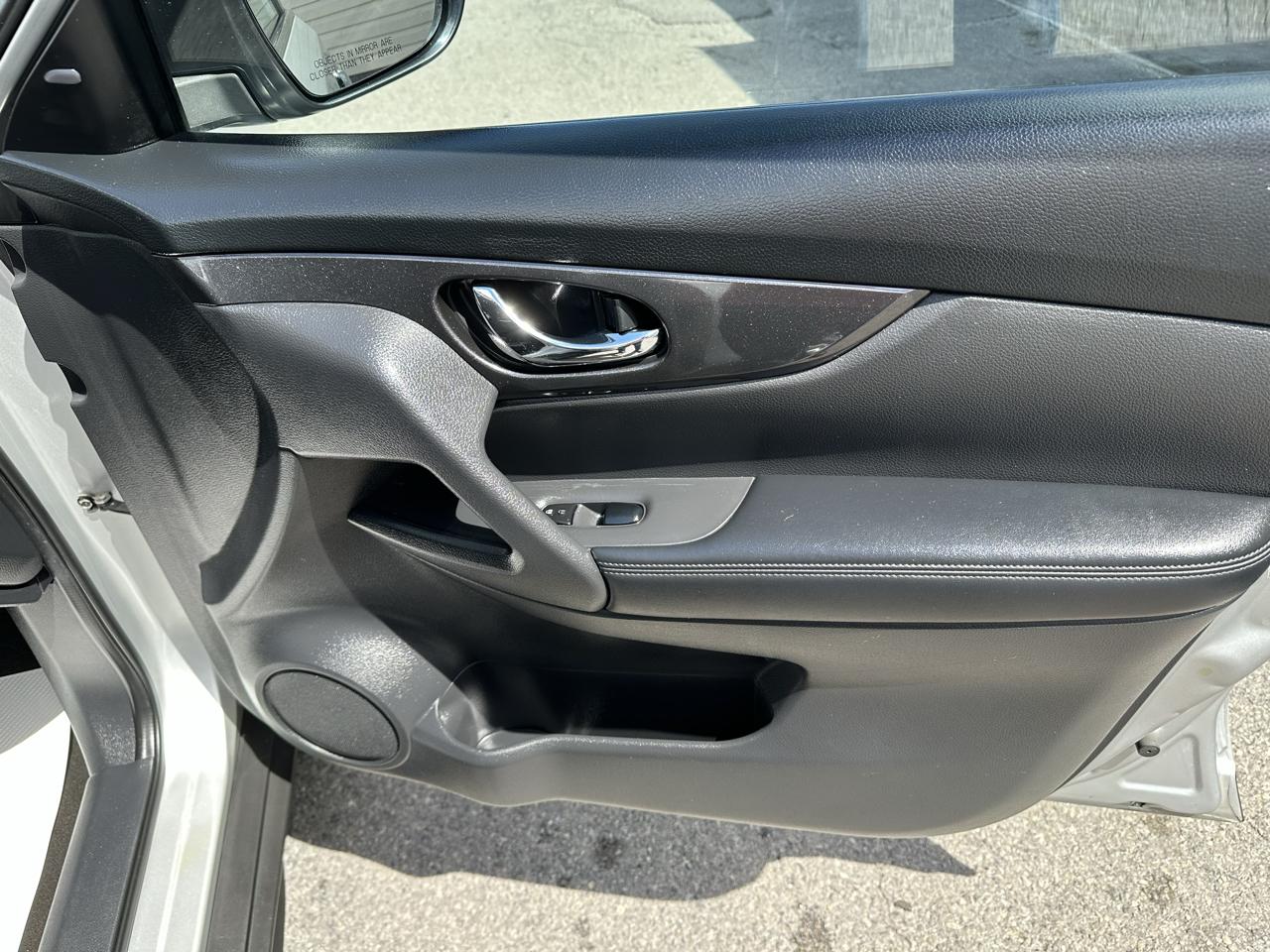 Nissan Rogue AWD SV 2017