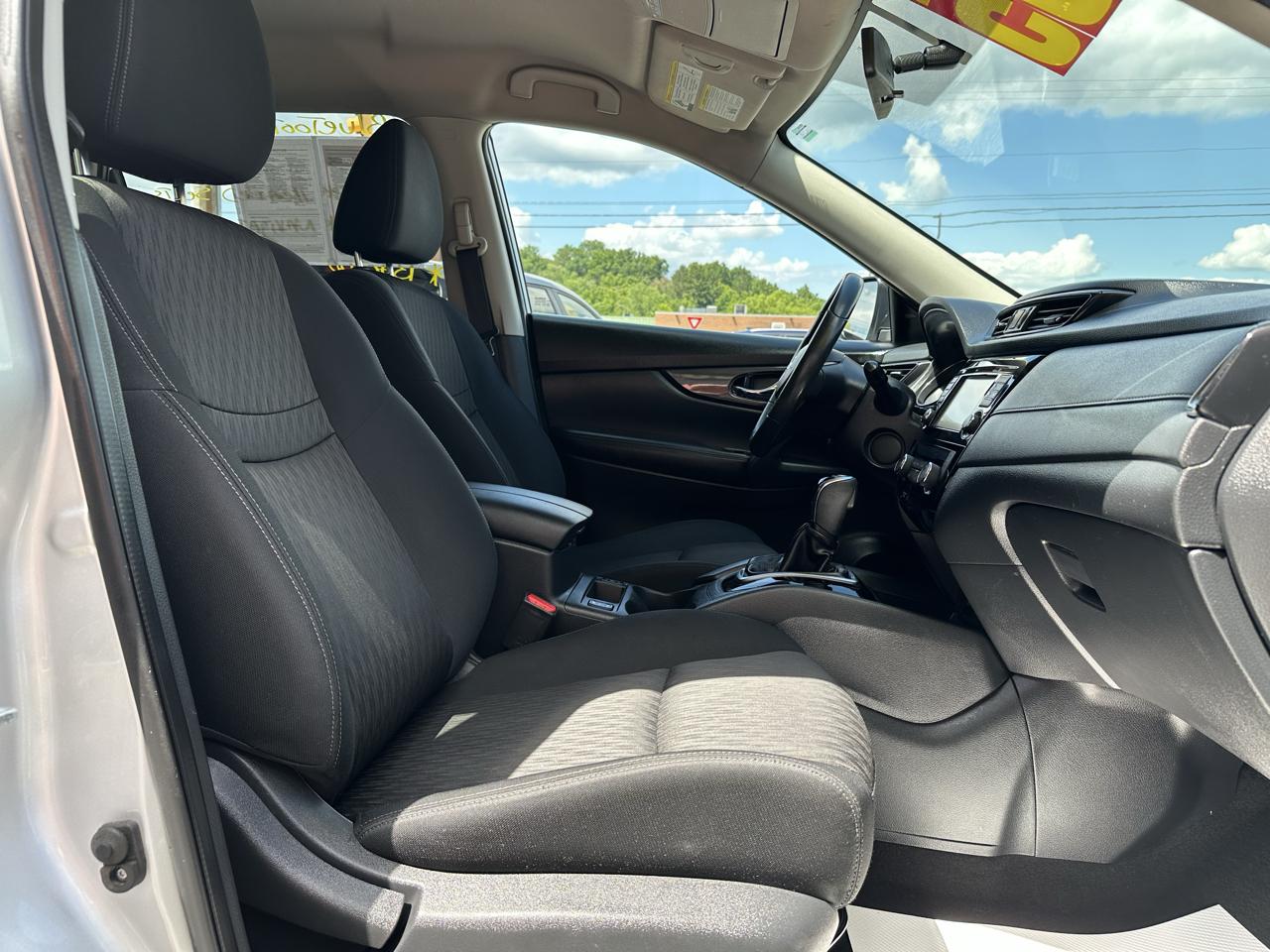 Nissan Rogue AWD SV 2017