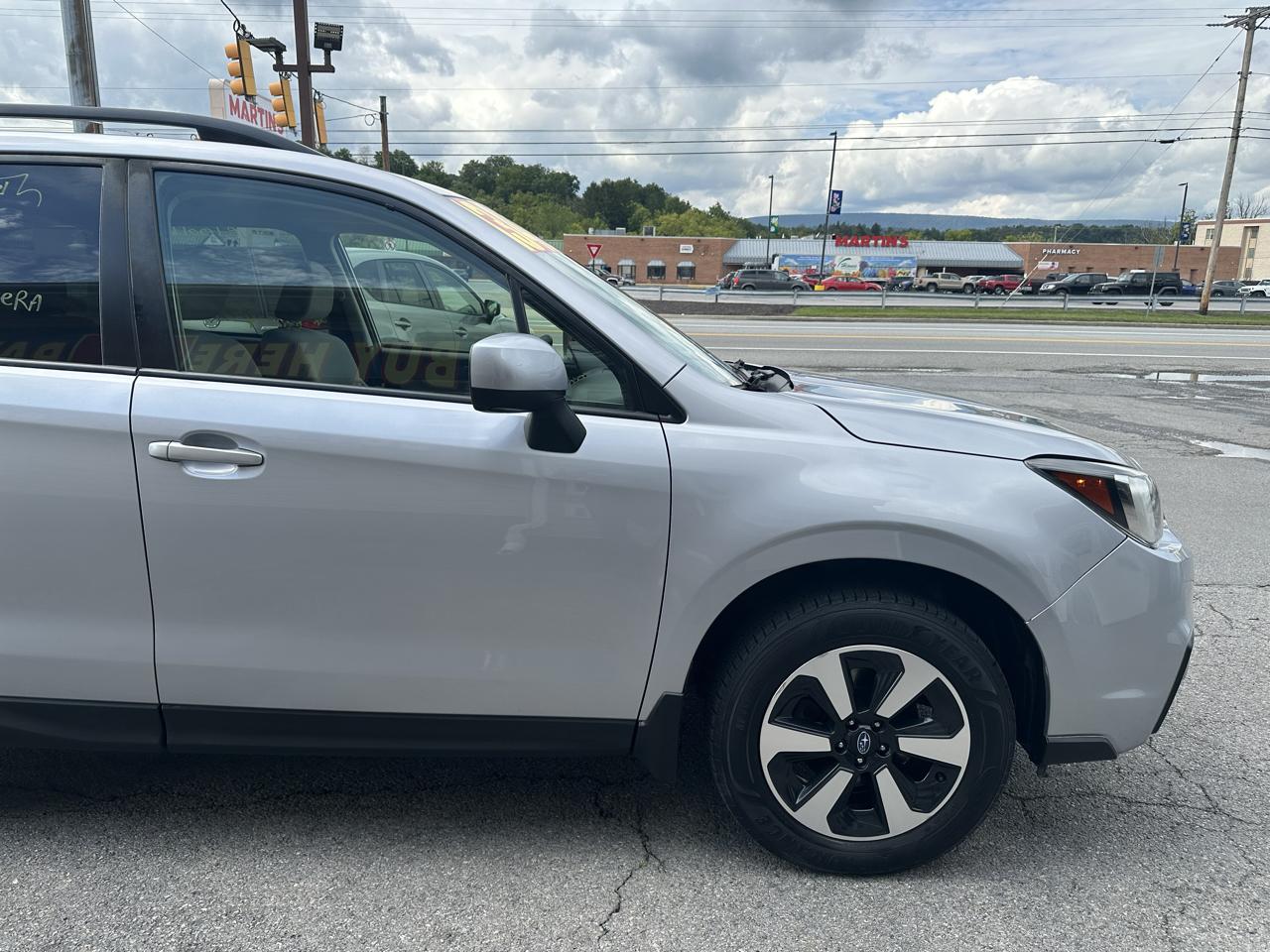 Subaru Forester 2.5i Premium CVT 2017