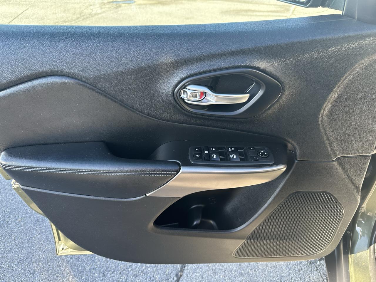 Jeep Cherokee Latitude Plus 4x4 2019